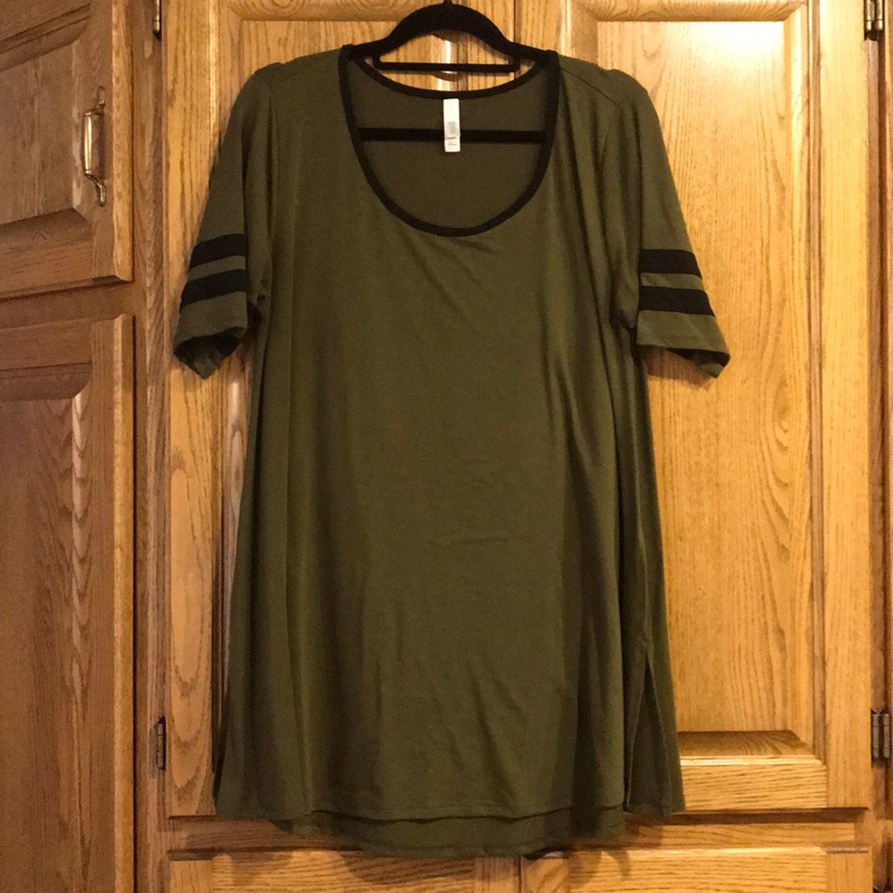 LulaRoe top